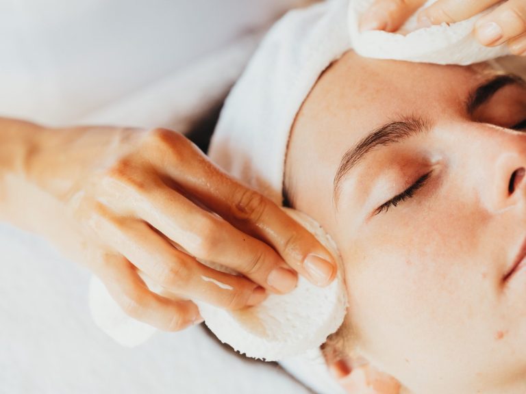 klaschische Kosmetik Aura Beauty Kosmetik