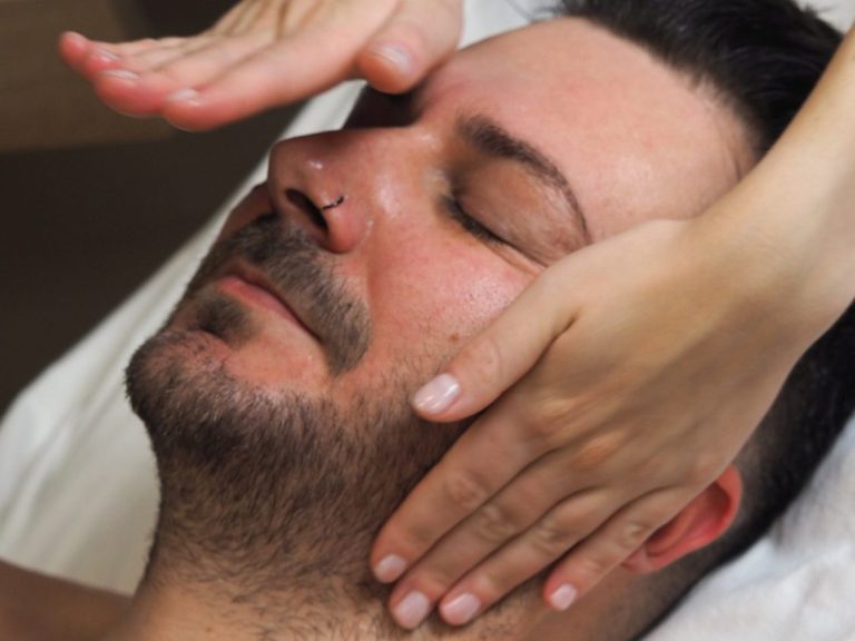 Herrenkosmetik in der Aura Beauty